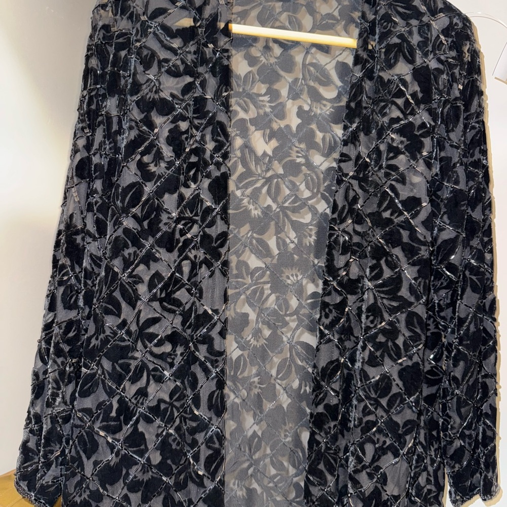 Elegant Black Velvet Floral Women's Top